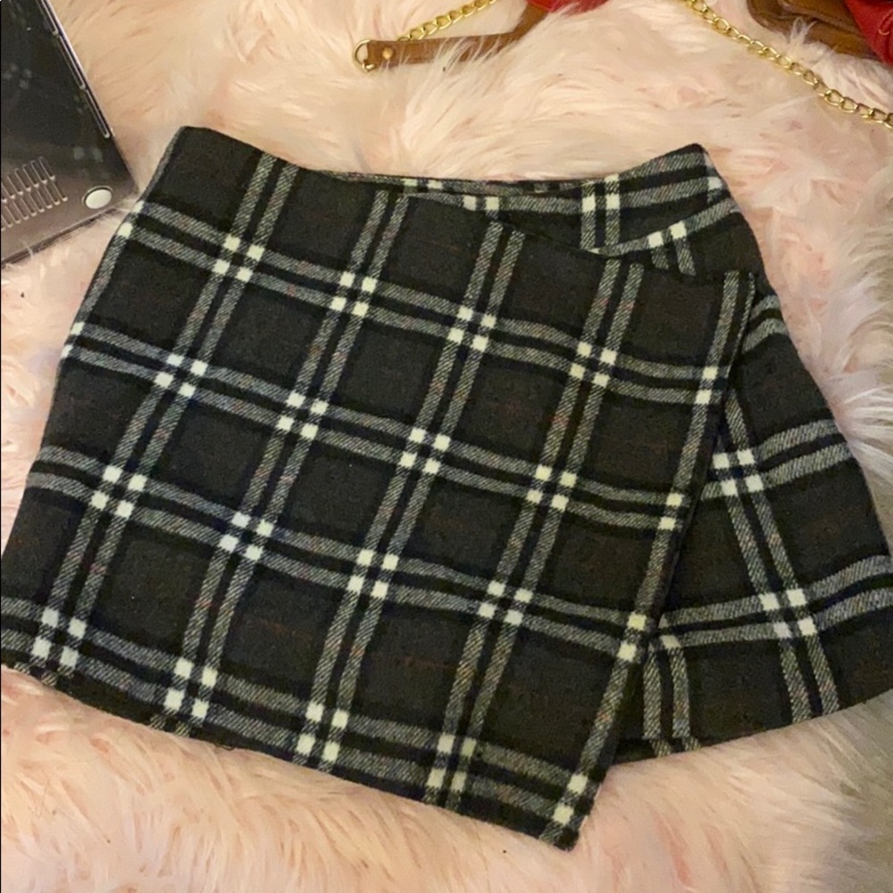 RARE Brandy Melville Envelope Skort